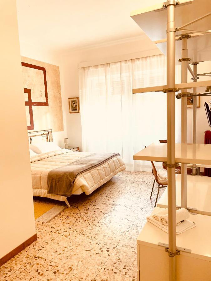 Il Giardino Di Iole Via Giovanni Amendola N36 Bed & Breakfast Sassari Eksteriør bilde